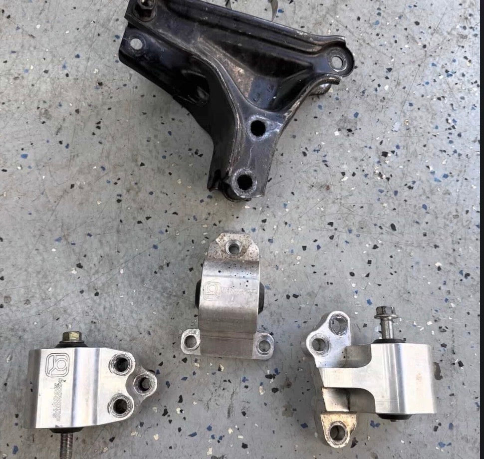 Block, Manifold, Mounts